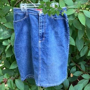 🦋Gloria Vanderbilt Fun Size 10 Awesome Denim Jean Skirt Fun to Wear 🦋